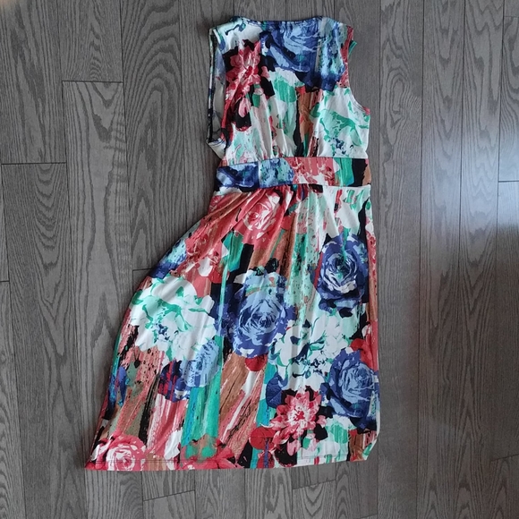 👠👠👠Nice strechy dress by Elementz 👠👠 - Picture 8 of 8